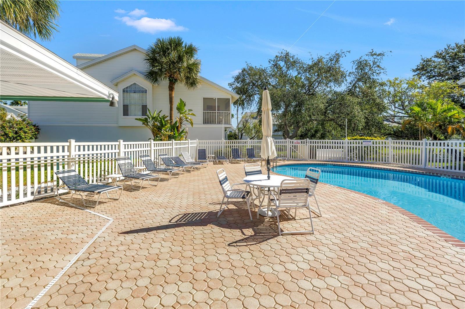 159 SUN ISLE CIR, Treasure Island, FL 33706