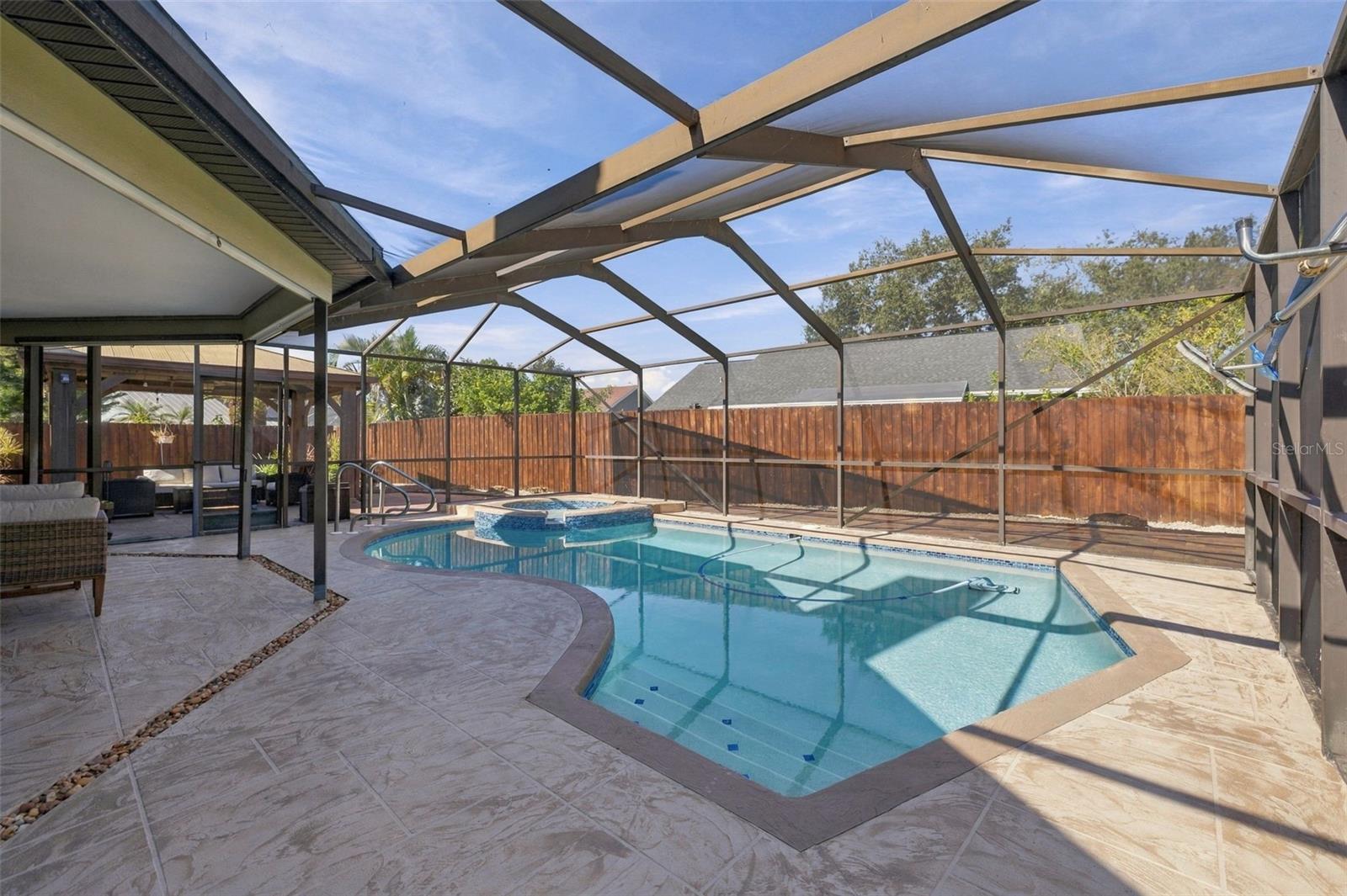 8708 CHARMING KNOLL COURT, Tampa, FL 33635
