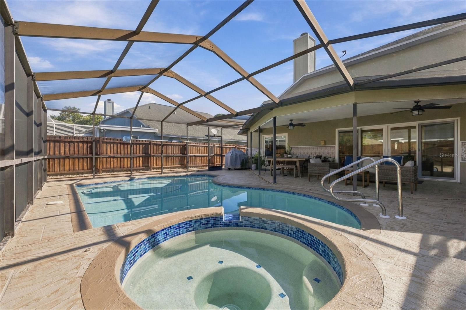8708 CHARMING KNOLL COURT, Tampa, FL 33635
