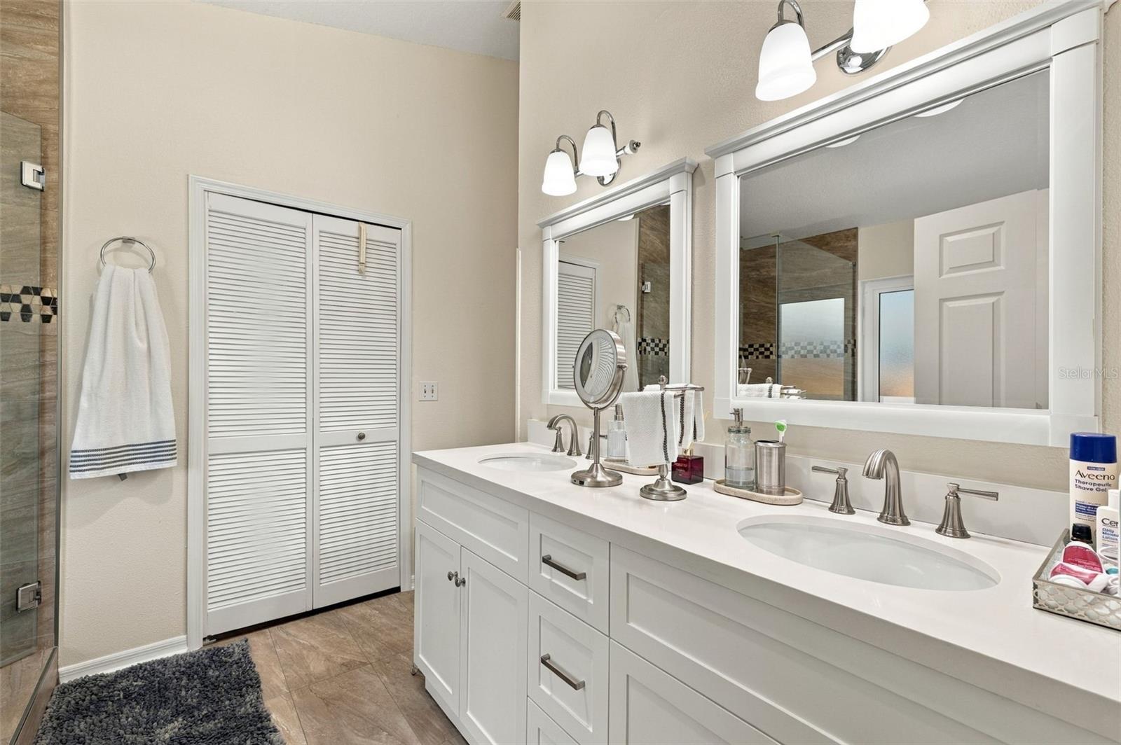 8708 CHARMING KNOLL COURT, Tampa, FL 33635