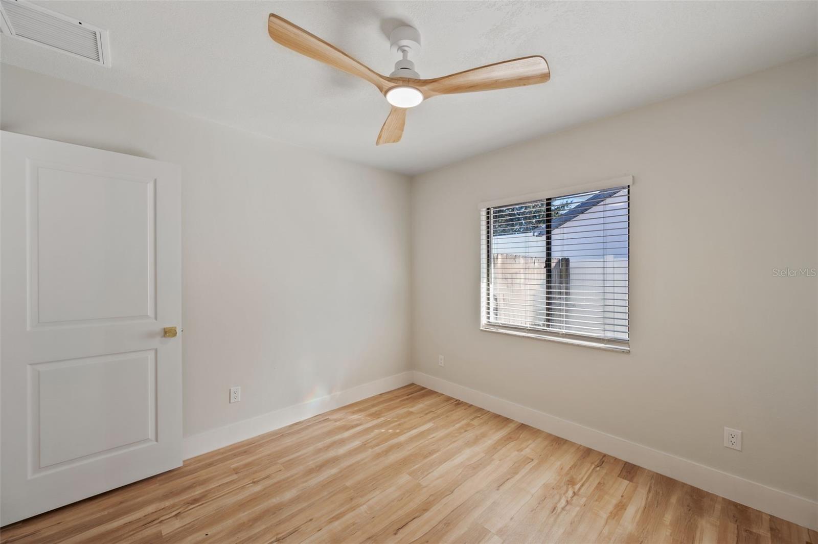 16611 ROUND OAK DRIVE, Tampa, FL 33618