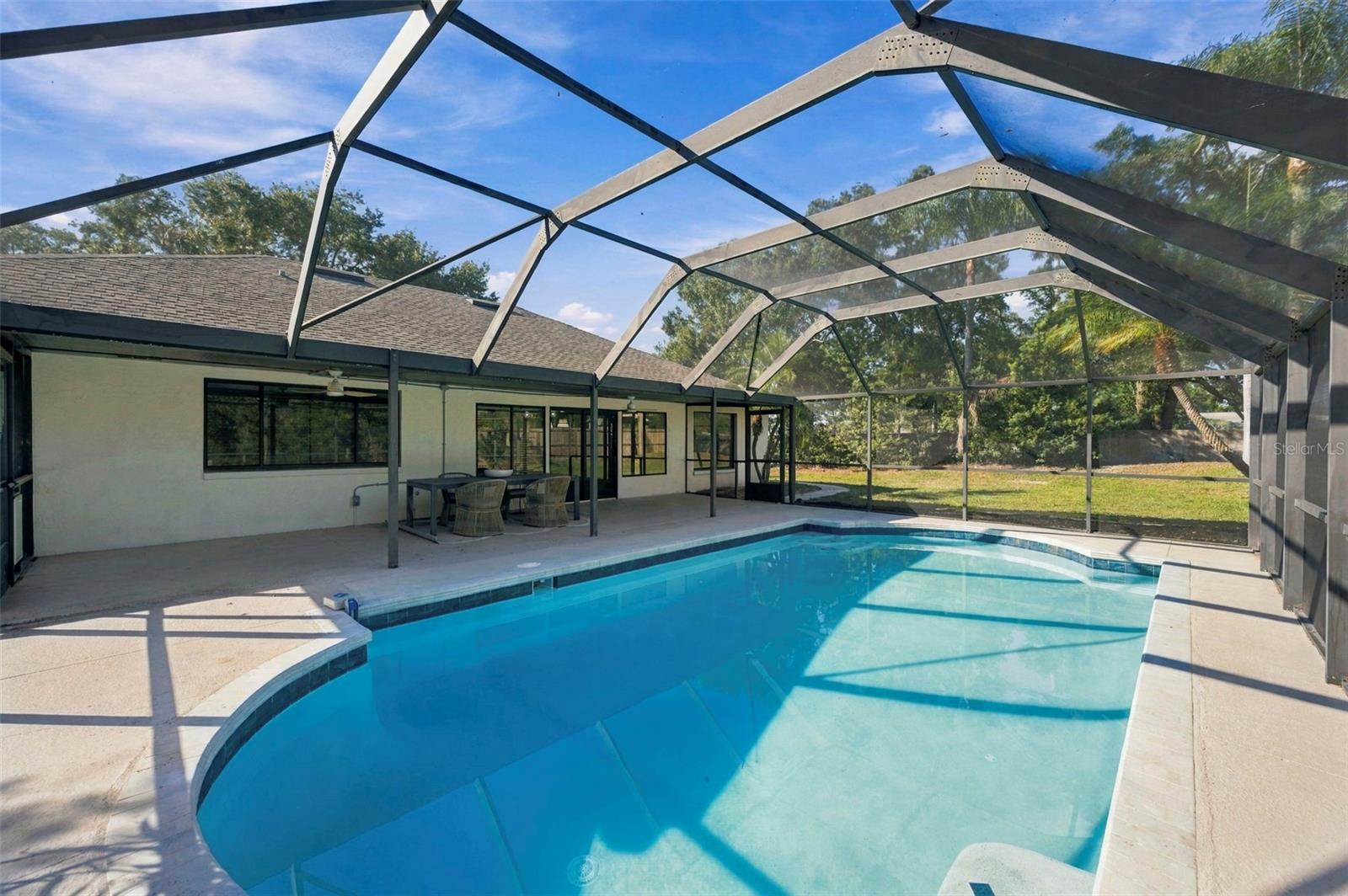 16611 ROUND OAK DRIVE, Tampa, FL 33618