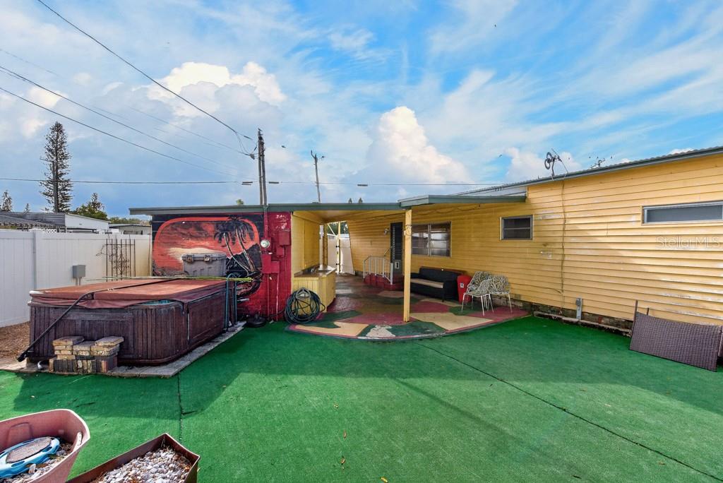 1744 HOYLE DRIVE, Holiday, FL 34691