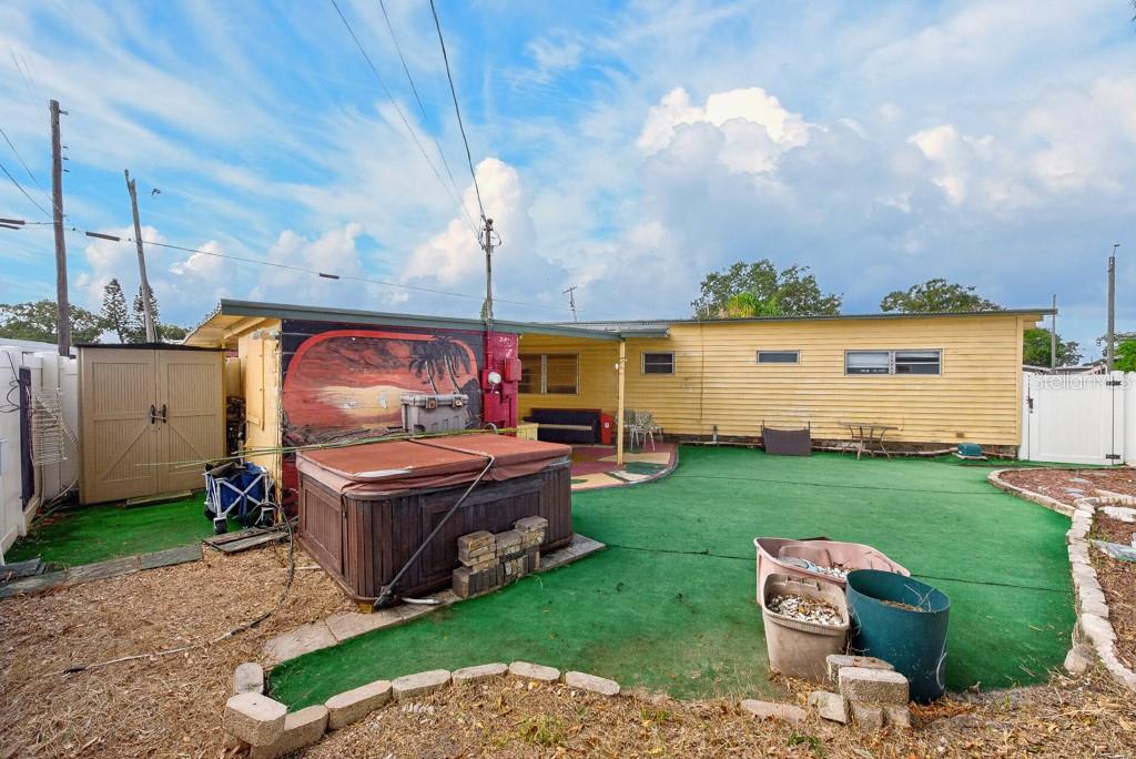 1744 HOYLE DRIVE, Holiday, FL 34691