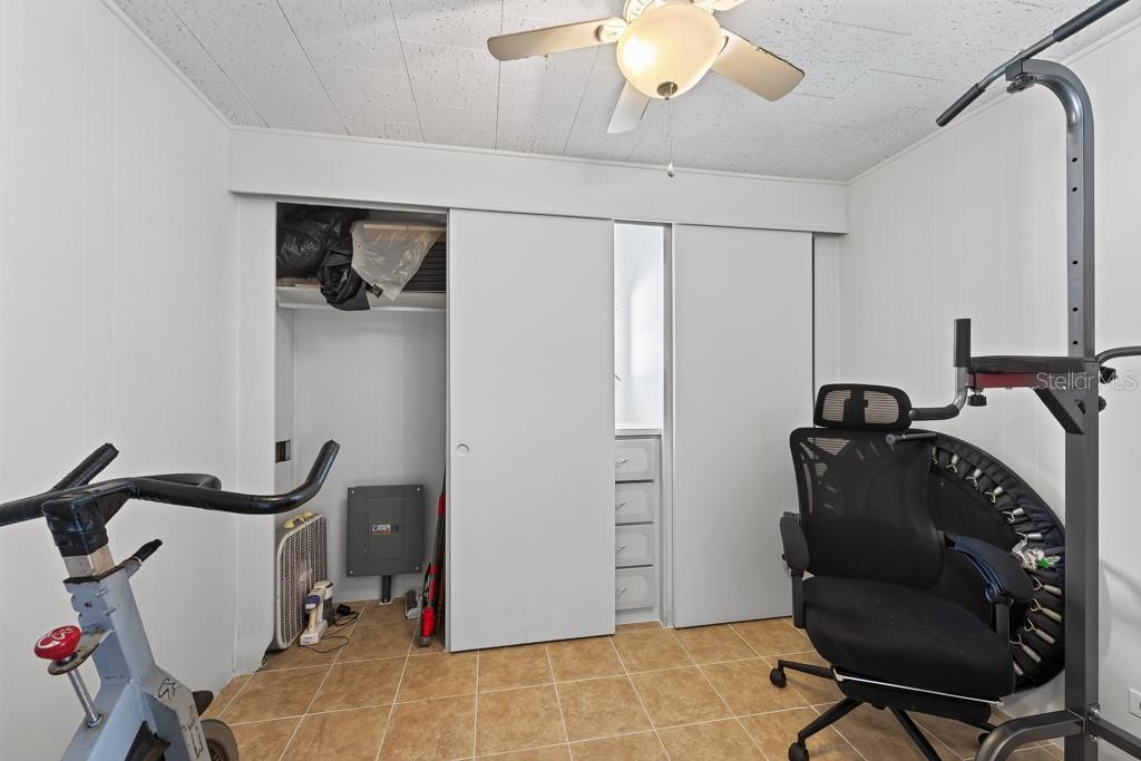 1744 HOYLE DRIVE, Holiday, FL 34691