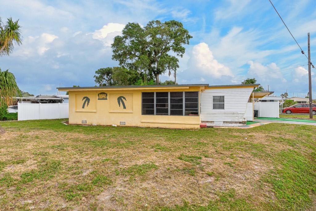 1744 HOYLE DRIVE, Holiday, FL 34691