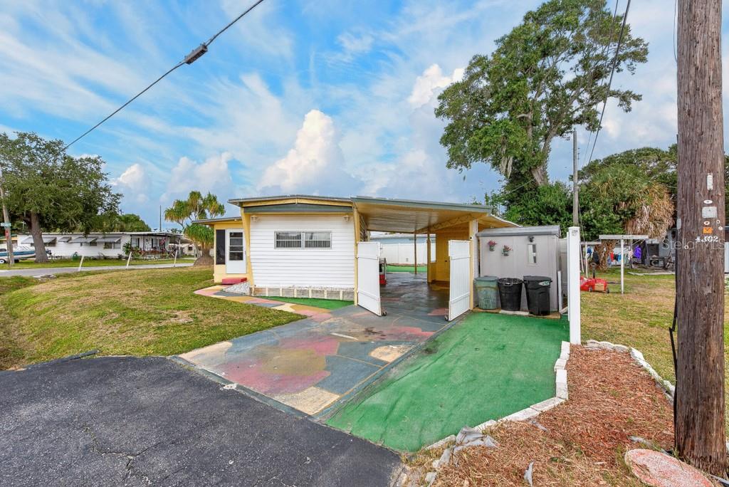 1744 HOYLE DRIVE, Holiday, FL 34691