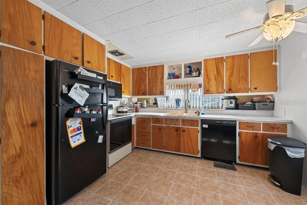 1744 HOYLE DRIVE, Holiday, FL 34691