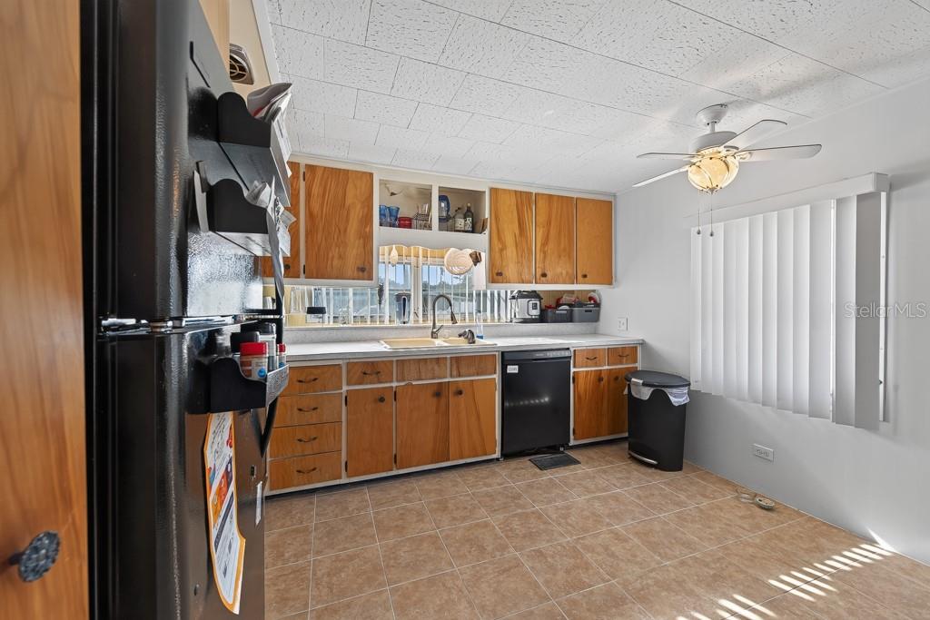 1744 HOYLE DRIVE, Holiday, FL 34691