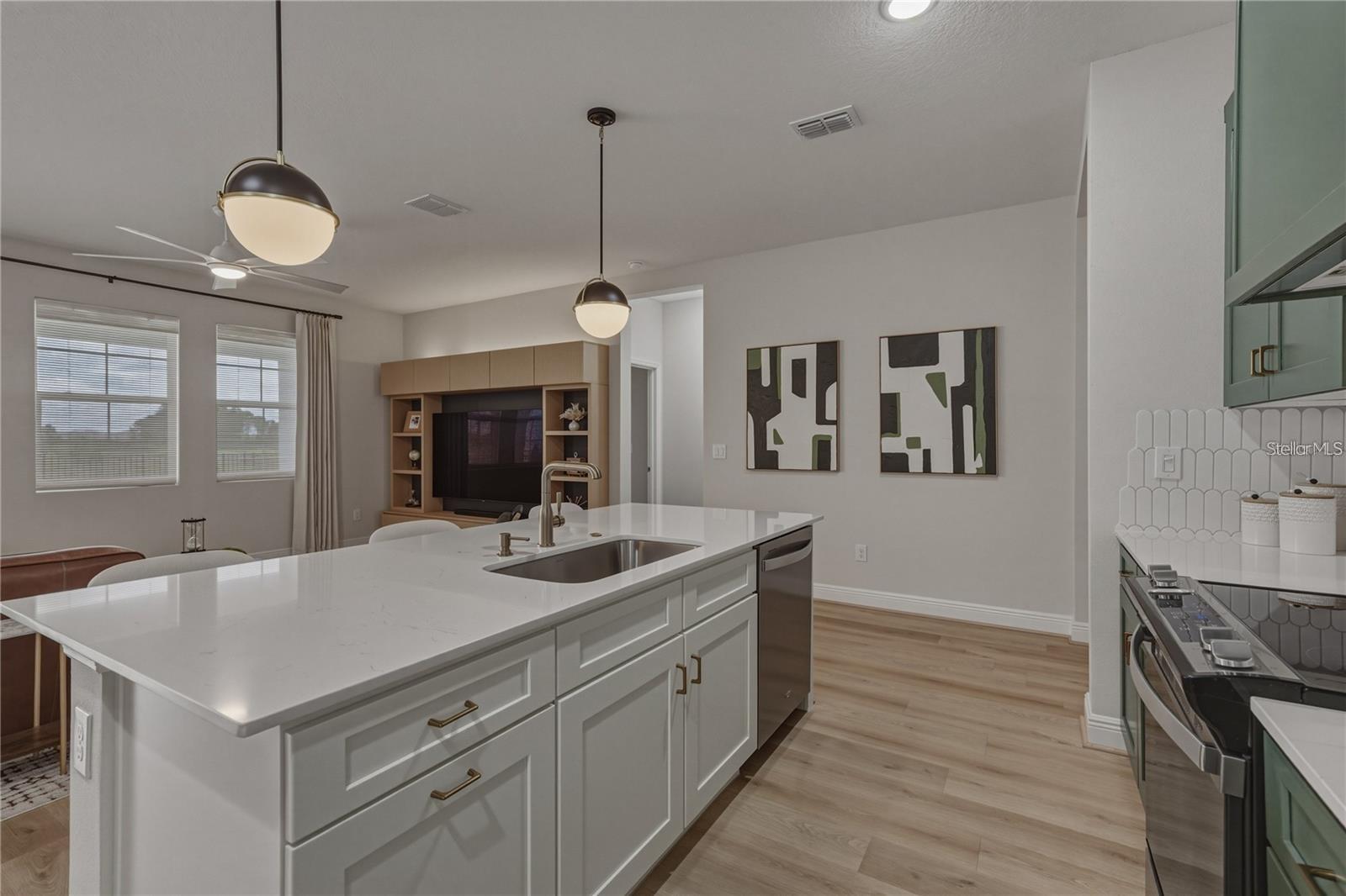 10368 FIELDSTONE MYRTLE WAY, San Antonio, FL 33576