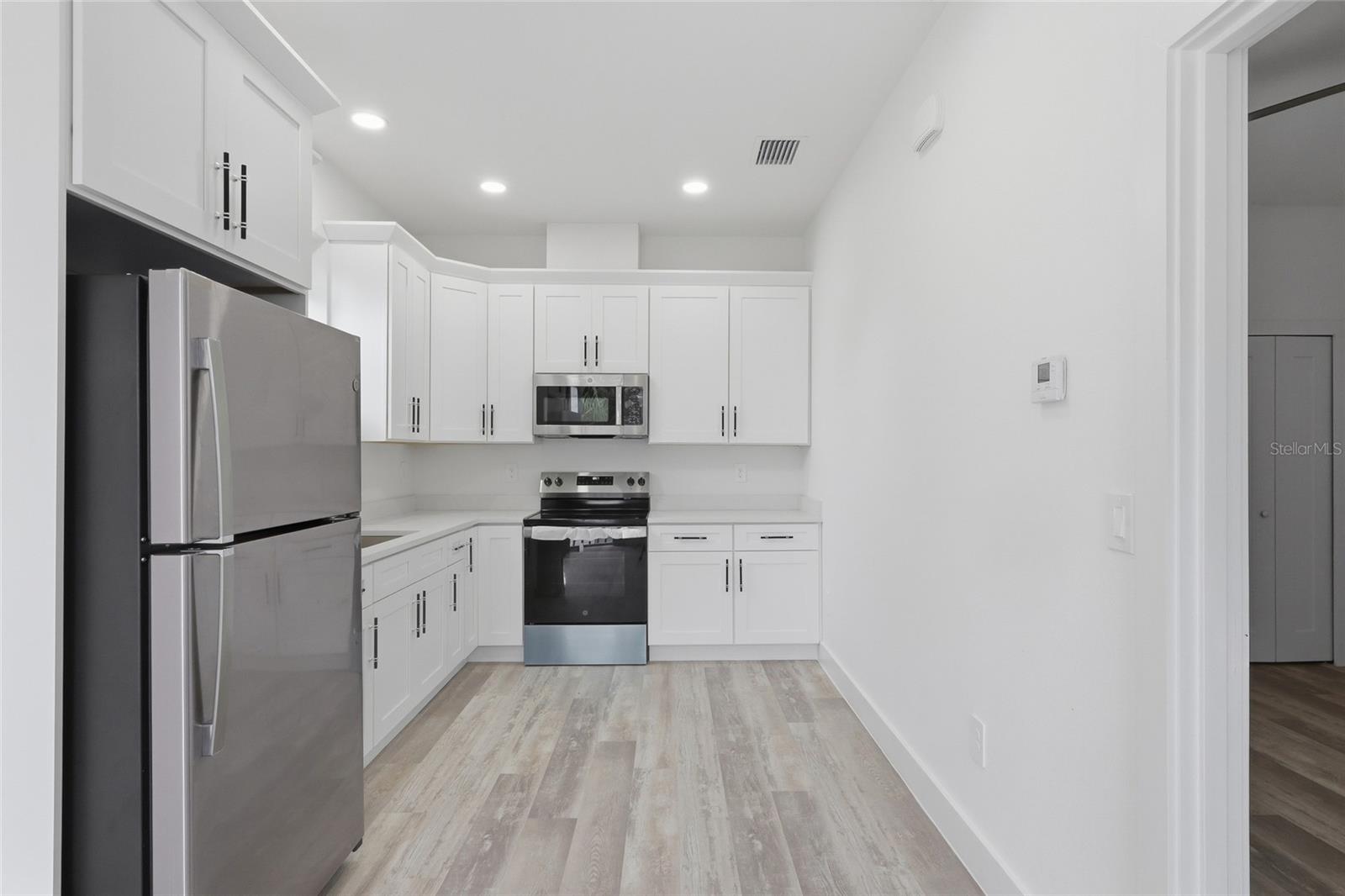 926 11TH AVENUE S, St Petersburg, FL 33705