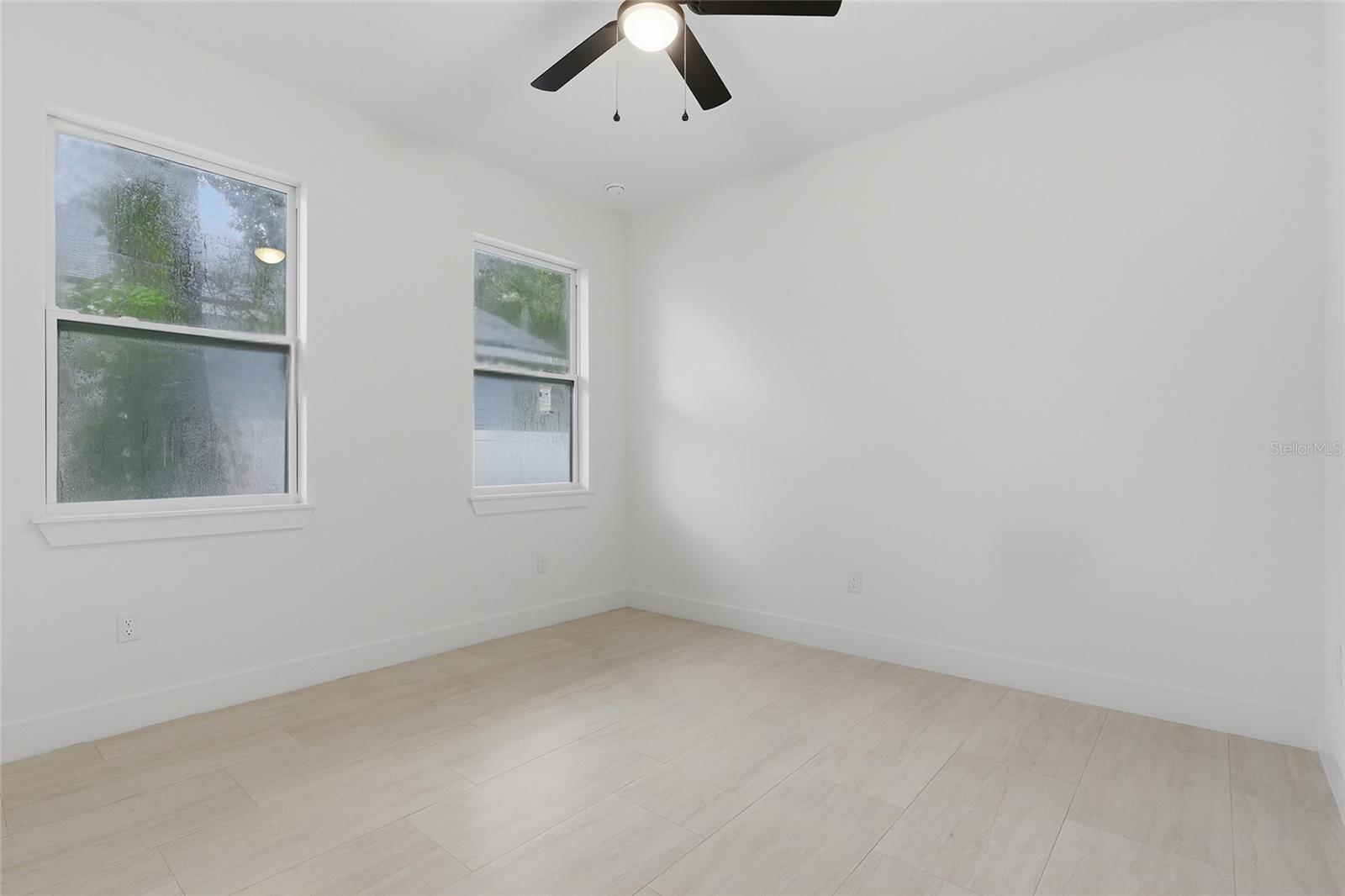 926 11TH AVENUE S, St Petersburg, FL 33705