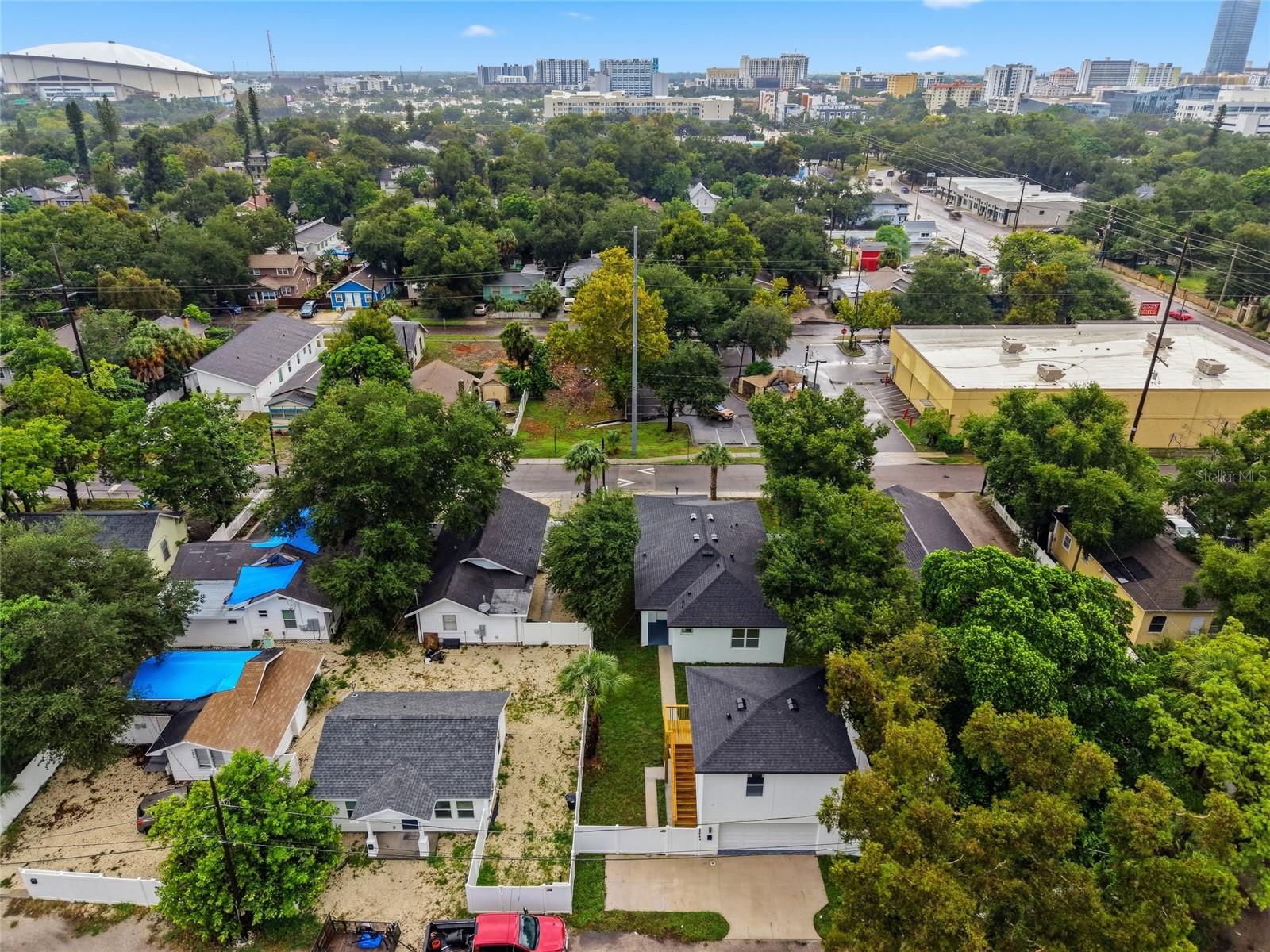926 11TH AVENUE S, St Petersburg, FL 33705