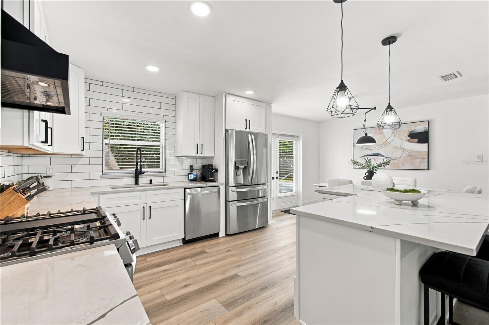 4600 BAYSHORE BOULEVARD NE, St Petersburg, FL 33703