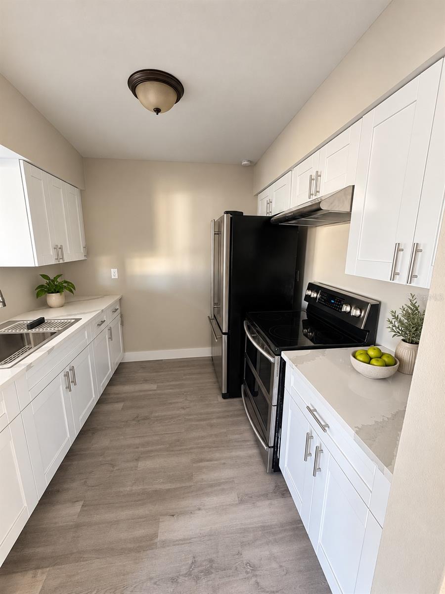 320 W 21ST STREET, Riviera Beach, FL 33404