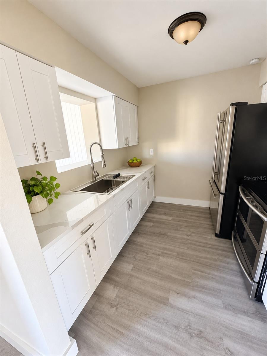 320 W 21ST STREET, Riviera Beach, FL 33404