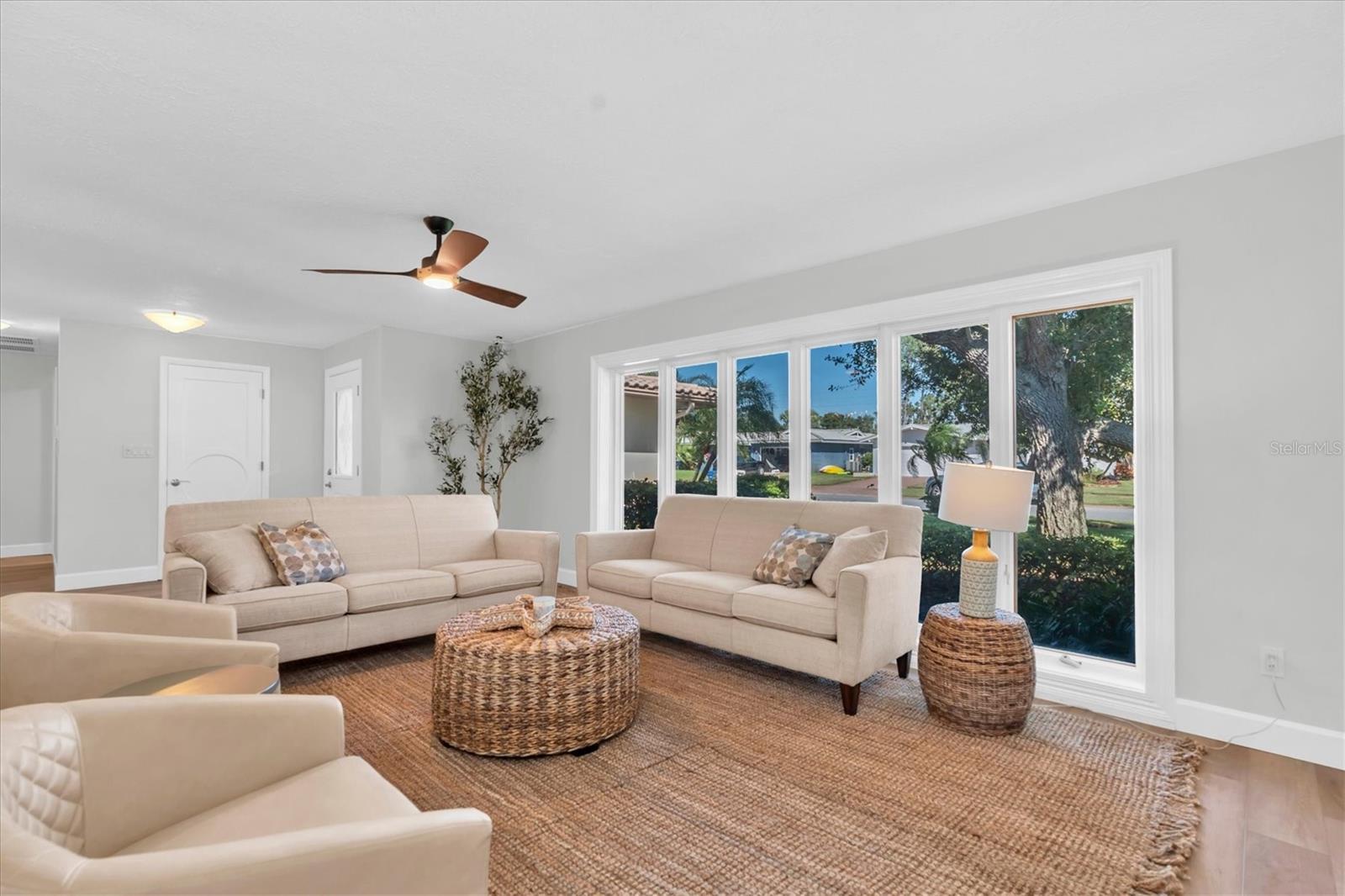 10248 IMPERIAL POINT DRIVE E, Largo, FL 33774