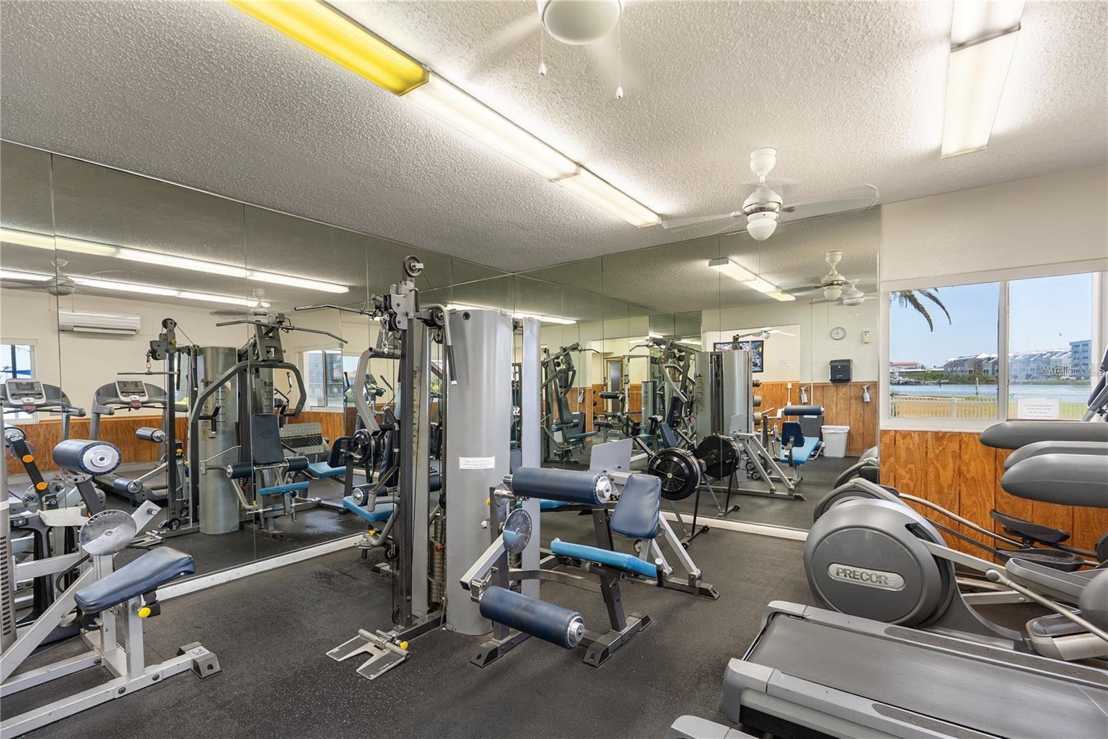 10248 IMPERIAL POINT DRIVE E, Largo, FL 33774