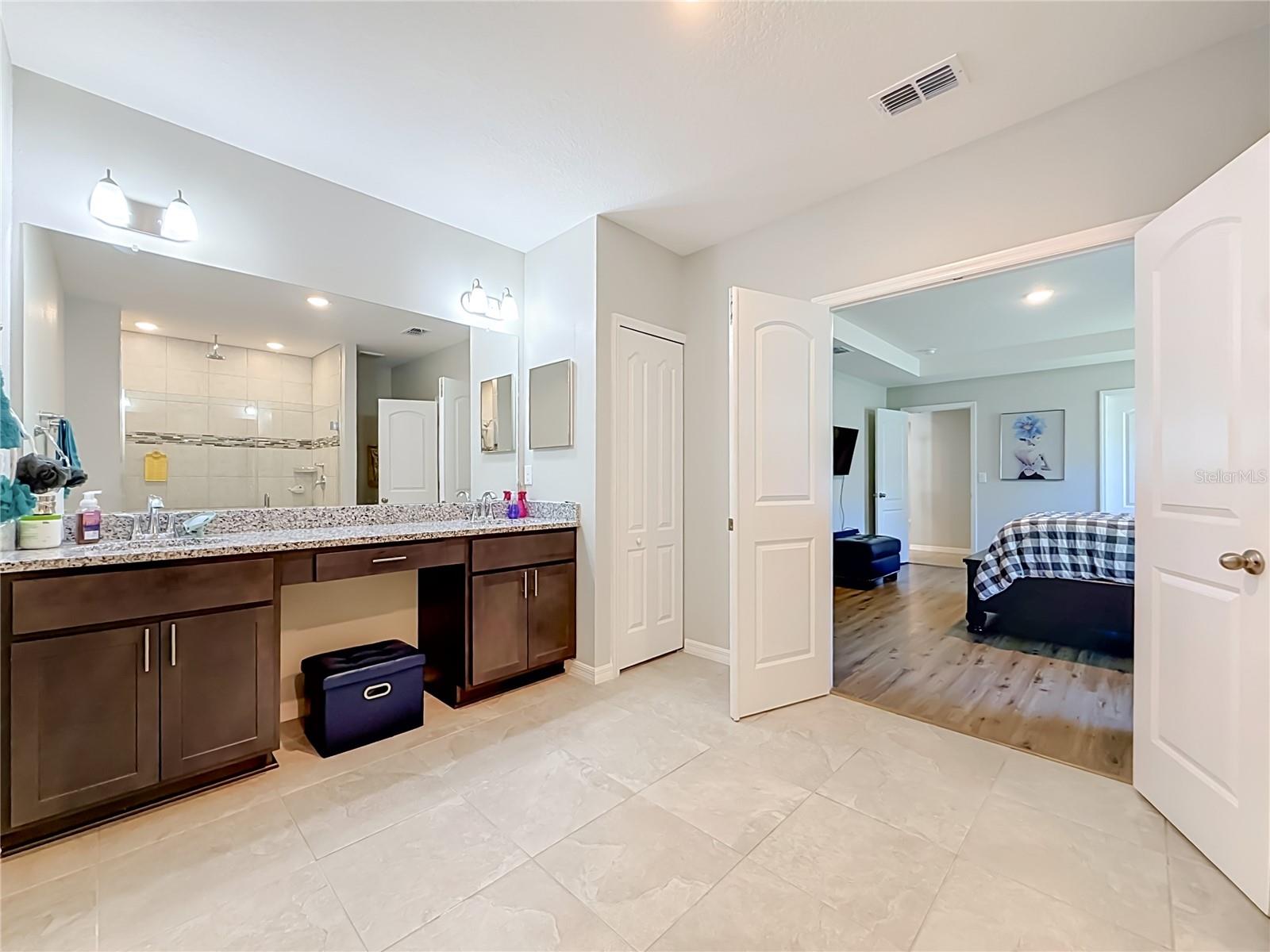 Primary En Suite