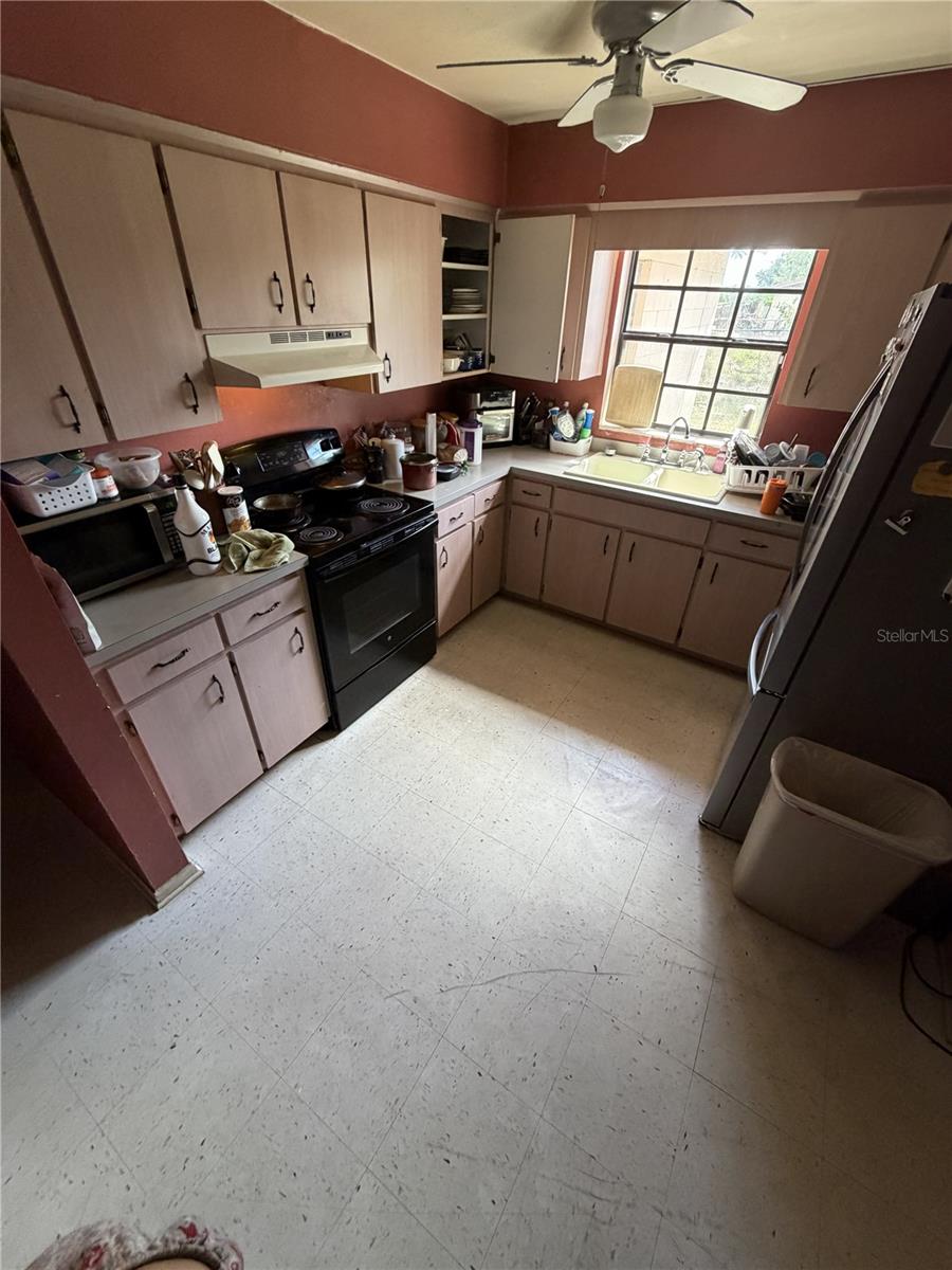2502 SUNSET SHORES, Winter Haven, FL 33881 2502 SUNSET SHORES, Winter Haven, FL 33881