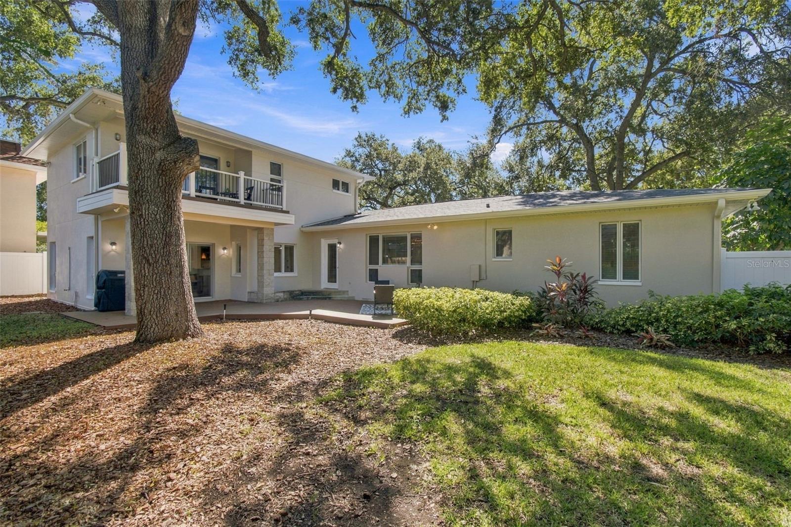 The Double Lot Creates an Expansive Backyard The Double Lot Creates an Expansive Backyard