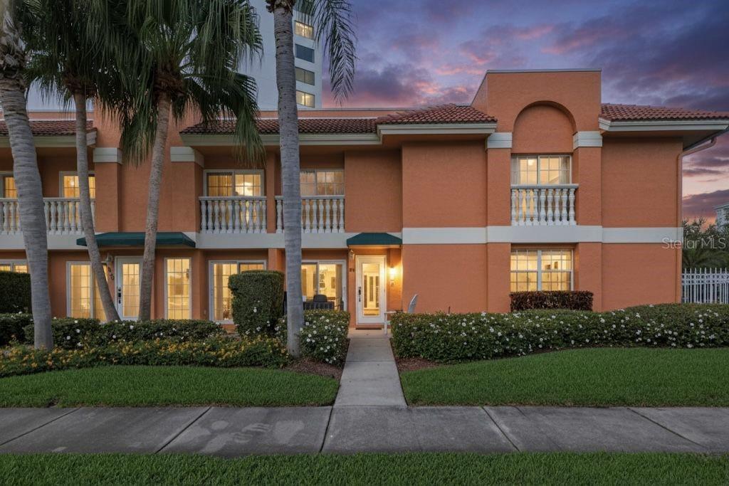 922 N SHORE DRIVE NE, St Petersburg, FL 33701