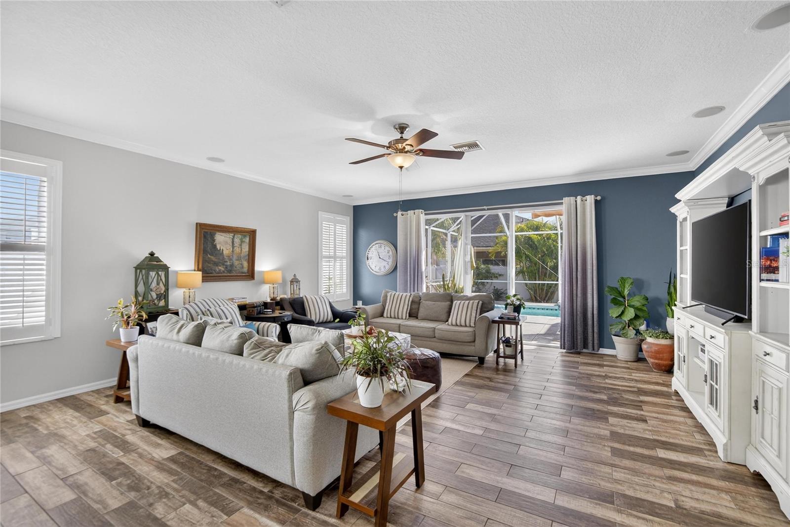 417 STONE BRIAR DRIVE, Ruskin, FL 33570