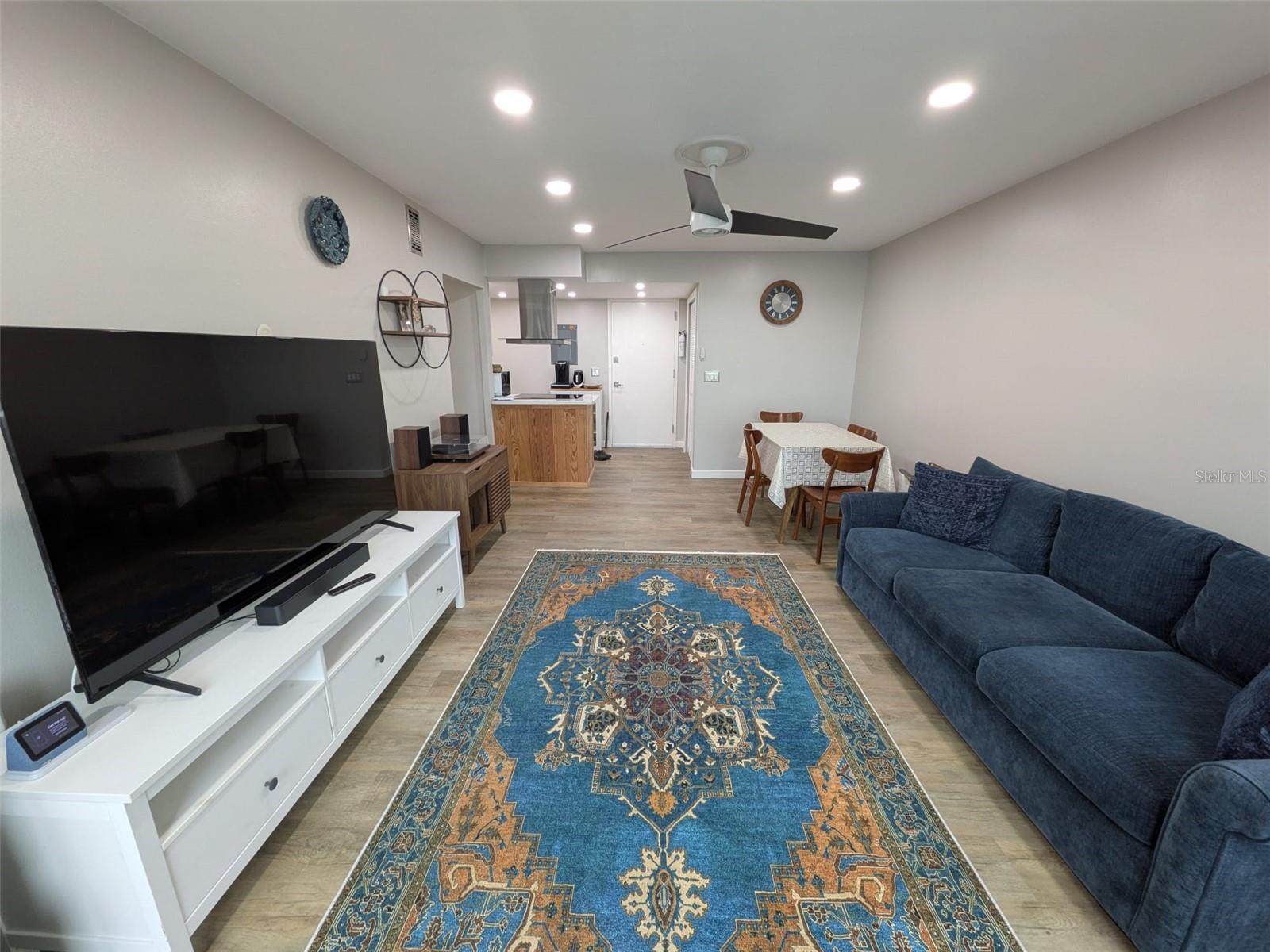 4015 BAYSHORE BOULEVARD, #6D, Tampa, FL 33611 4015 BAYSHORE BOULEVARD, #6D, Tampa, FL 33611