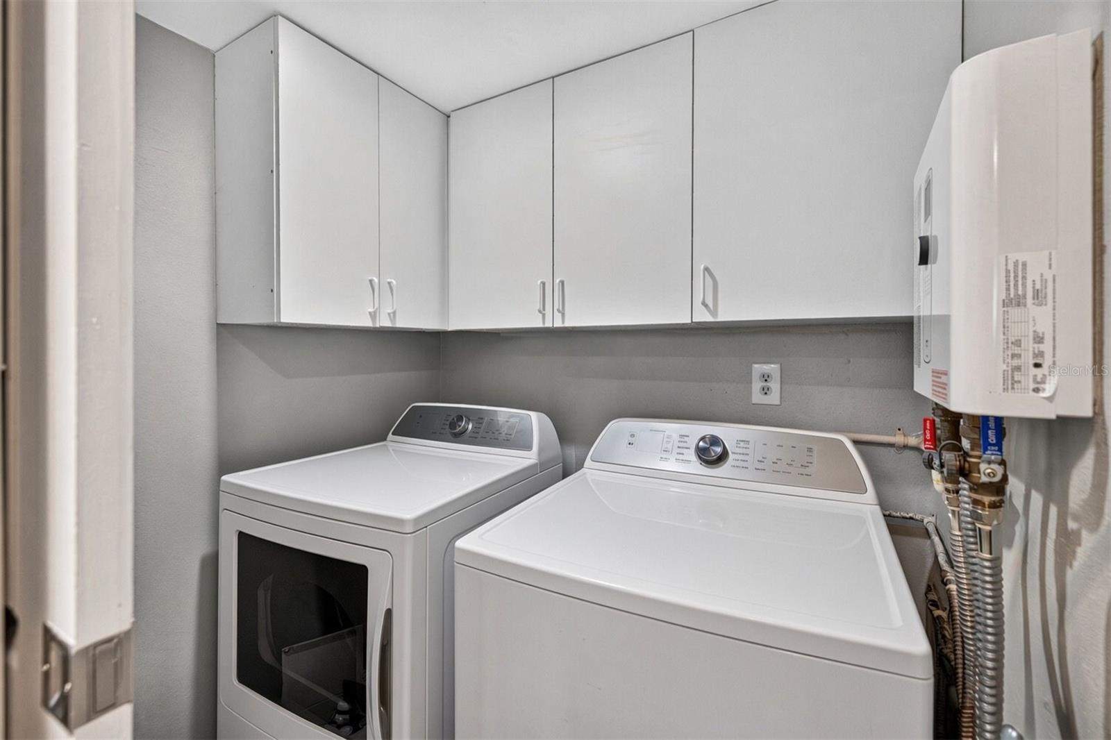 6447 CAPE HATTERAS WAY NE, #2, St Petersburg, FL 33702