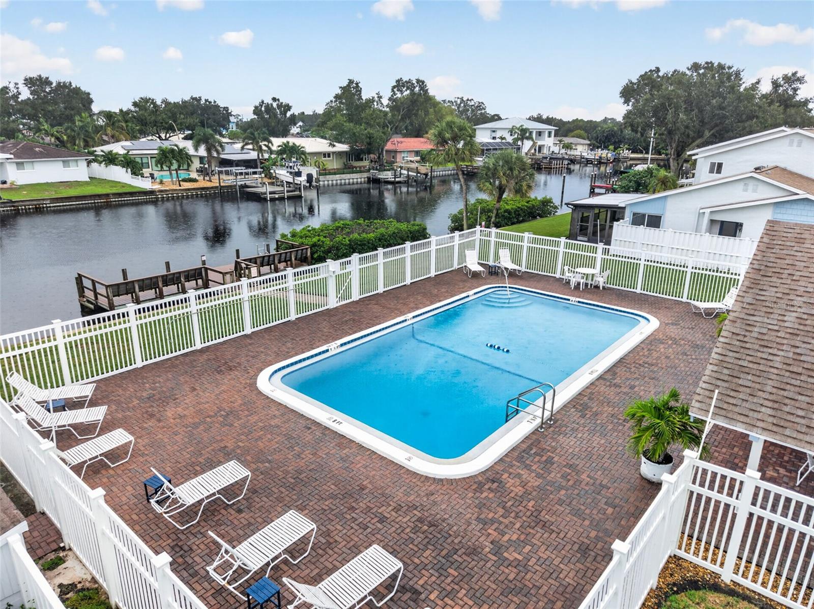 6447 CAPE HATTERAS WAY NE, #2, St Petersburg, FL 33702