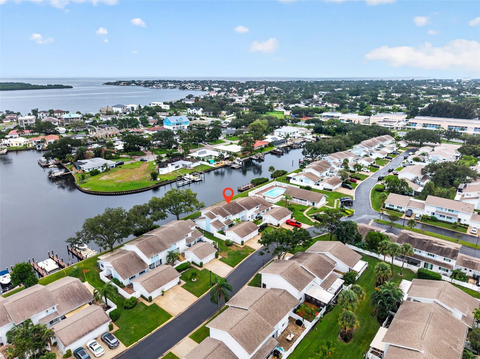 6447 CAPE HATTERAS WAY NE, #2, St Petersburg, FL 33702