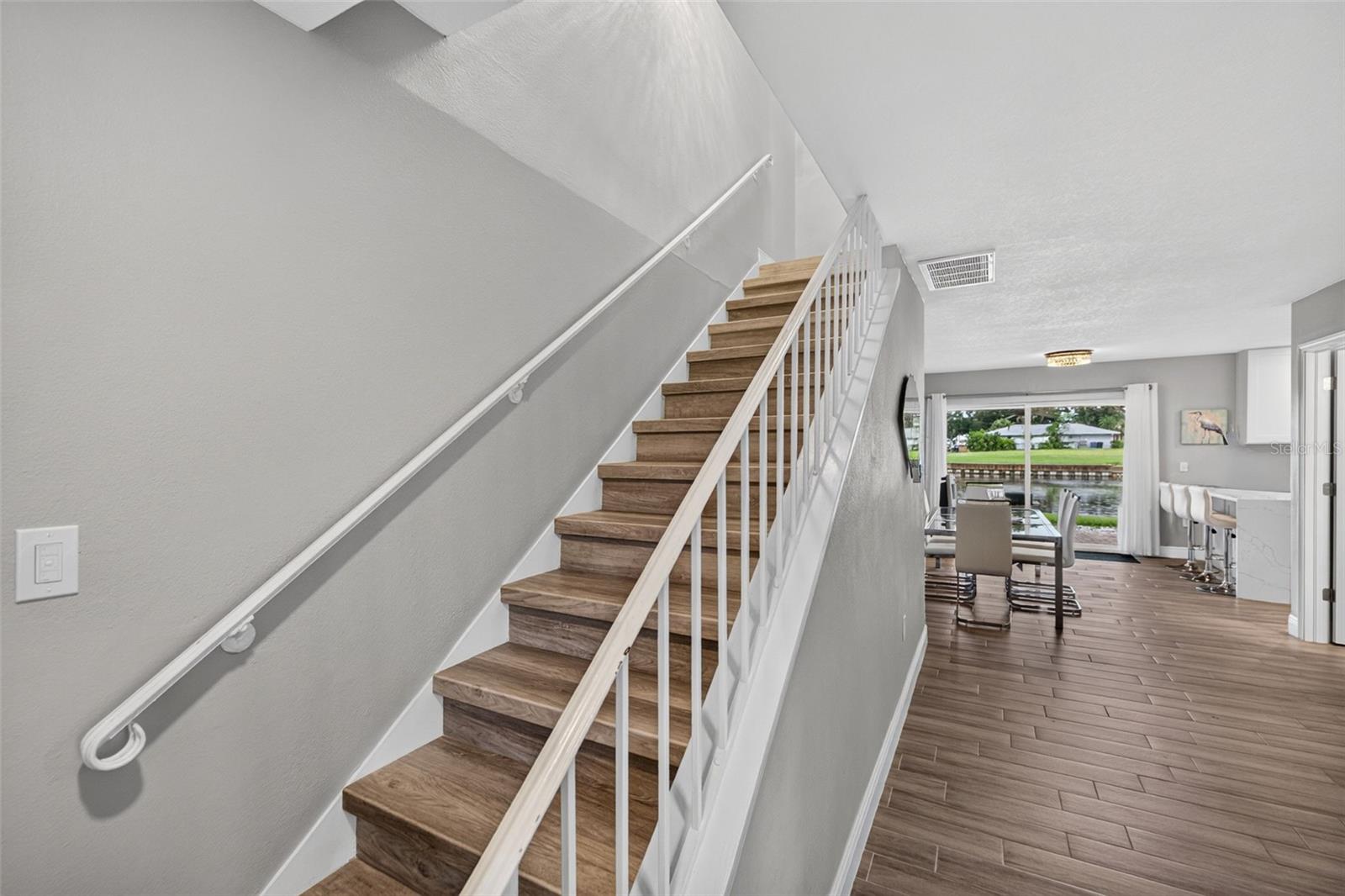 6447 CAPE HATTERAS WAY NE, #2, St Petersburg, FL 33702