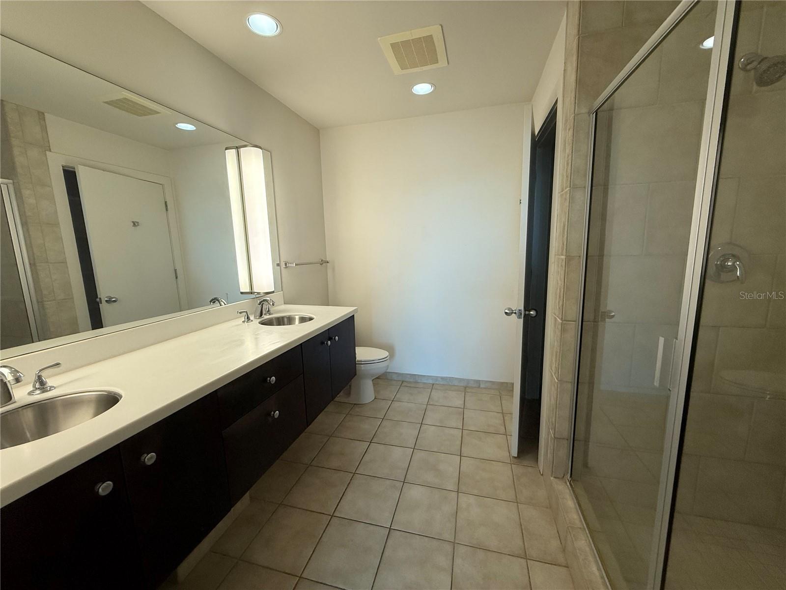 1120 E KENNEDY BOULEVARD, #1111, Tampa, FL 33602 1120 E KENNEDY BOULEVARD, #1111, Tampa, FL 33602