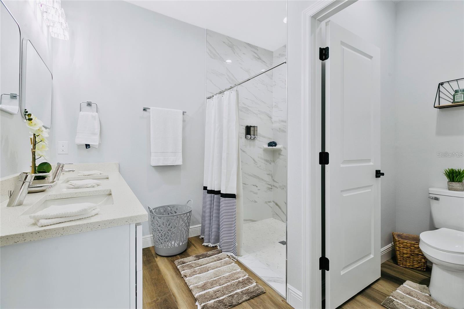 This picture is the model home. This picture is the model home.