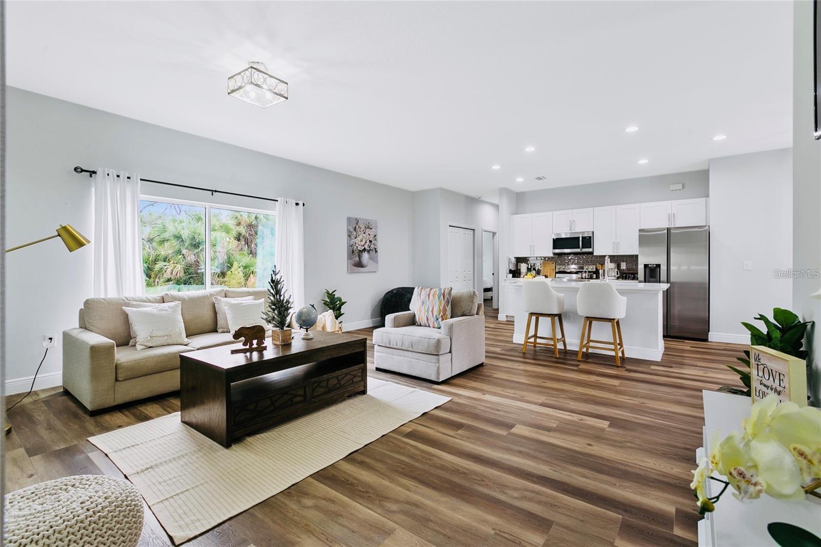 This picture is the model home. This picture is the model home.