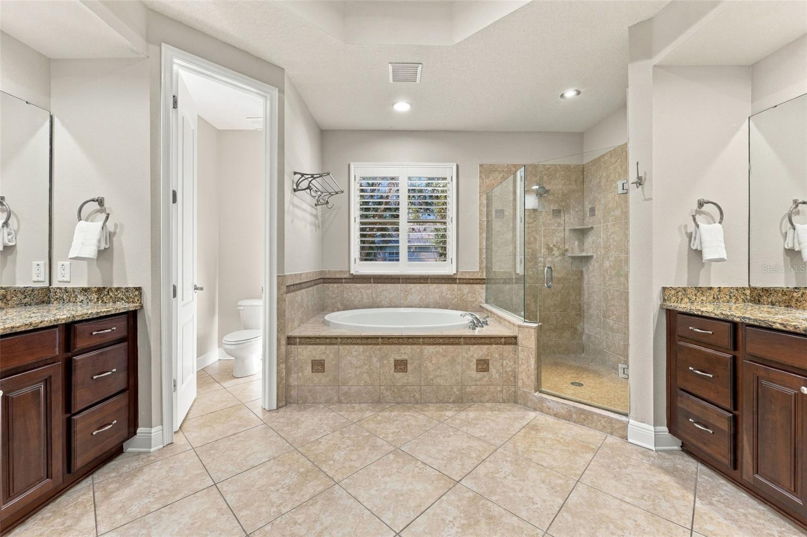 3215 OAK GREEN WAY, Tampa, FL 33611