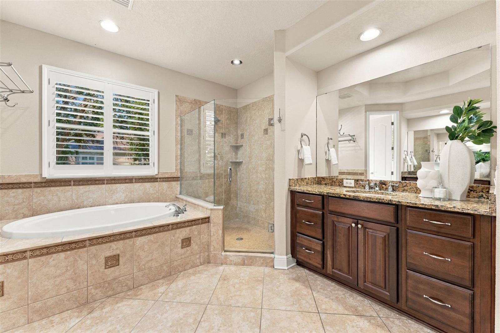 3215 OAK GREEN WAY, Tampa, FL 33611