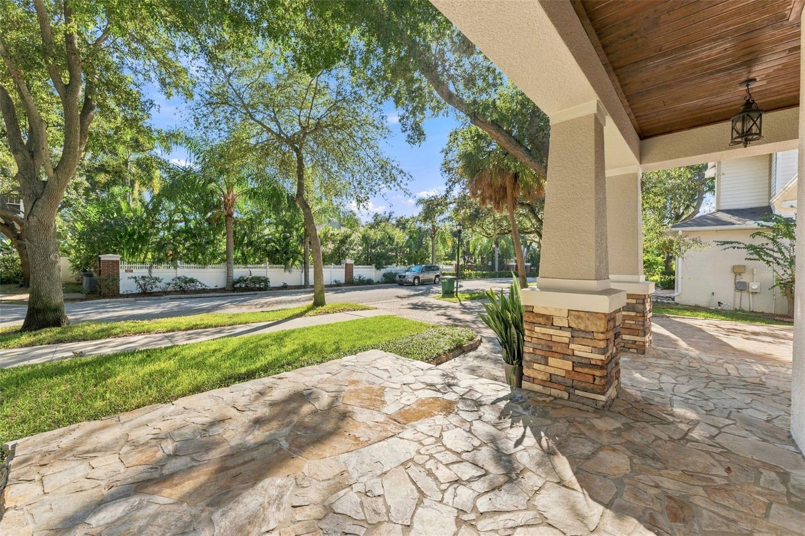 3215 OAK GREEN WAY, Tampa, FL 33611