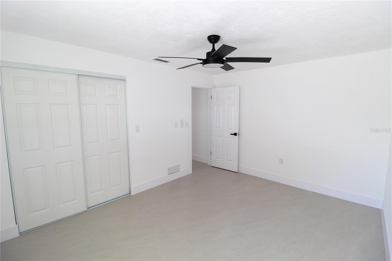 30205 69TH STREET N, Clearwater, FL 33761