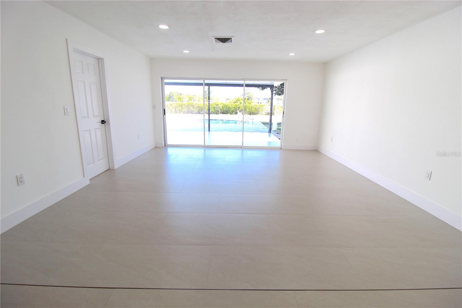 30205 69TH STREET N, Clearwater, FL 33761