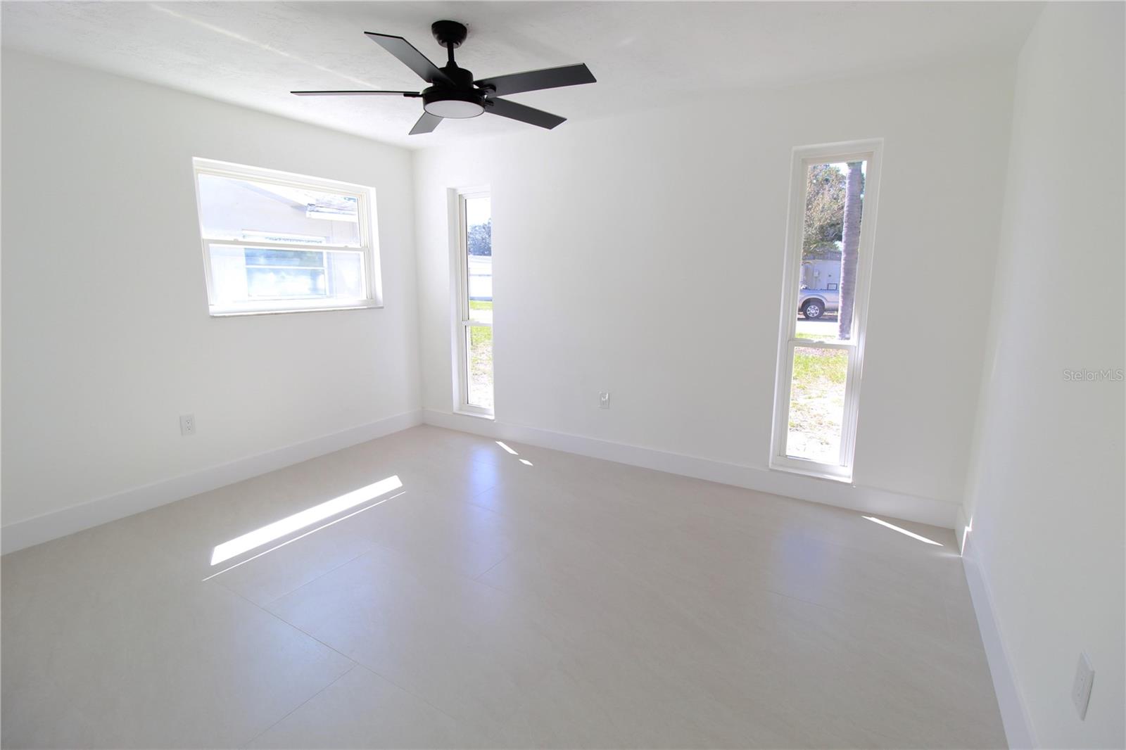 30205 69TH STREET N, Clearwater, FL 33761