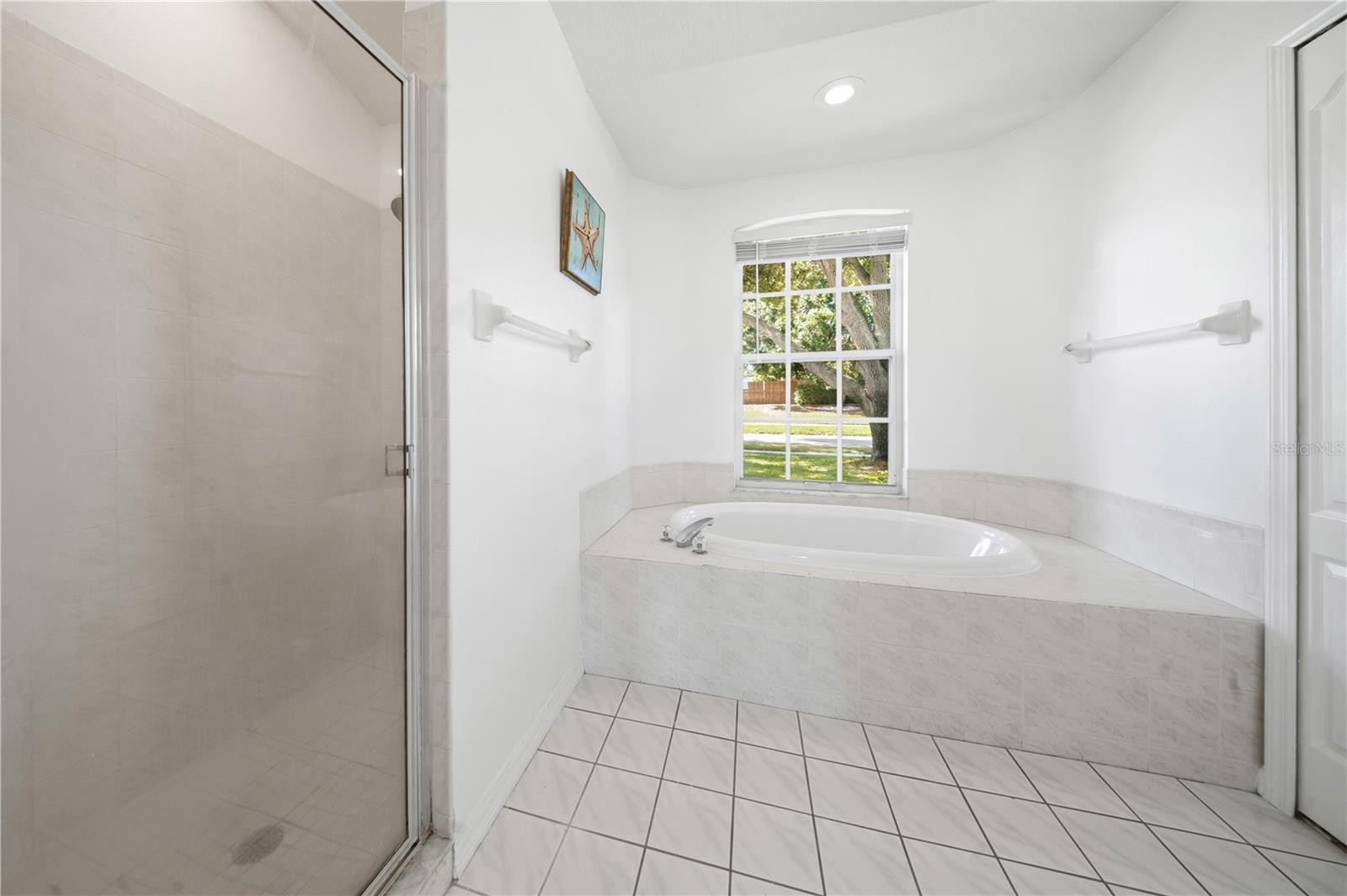 3937 LAKE SHORE DRIVE, Palm Harbor, FL 34684