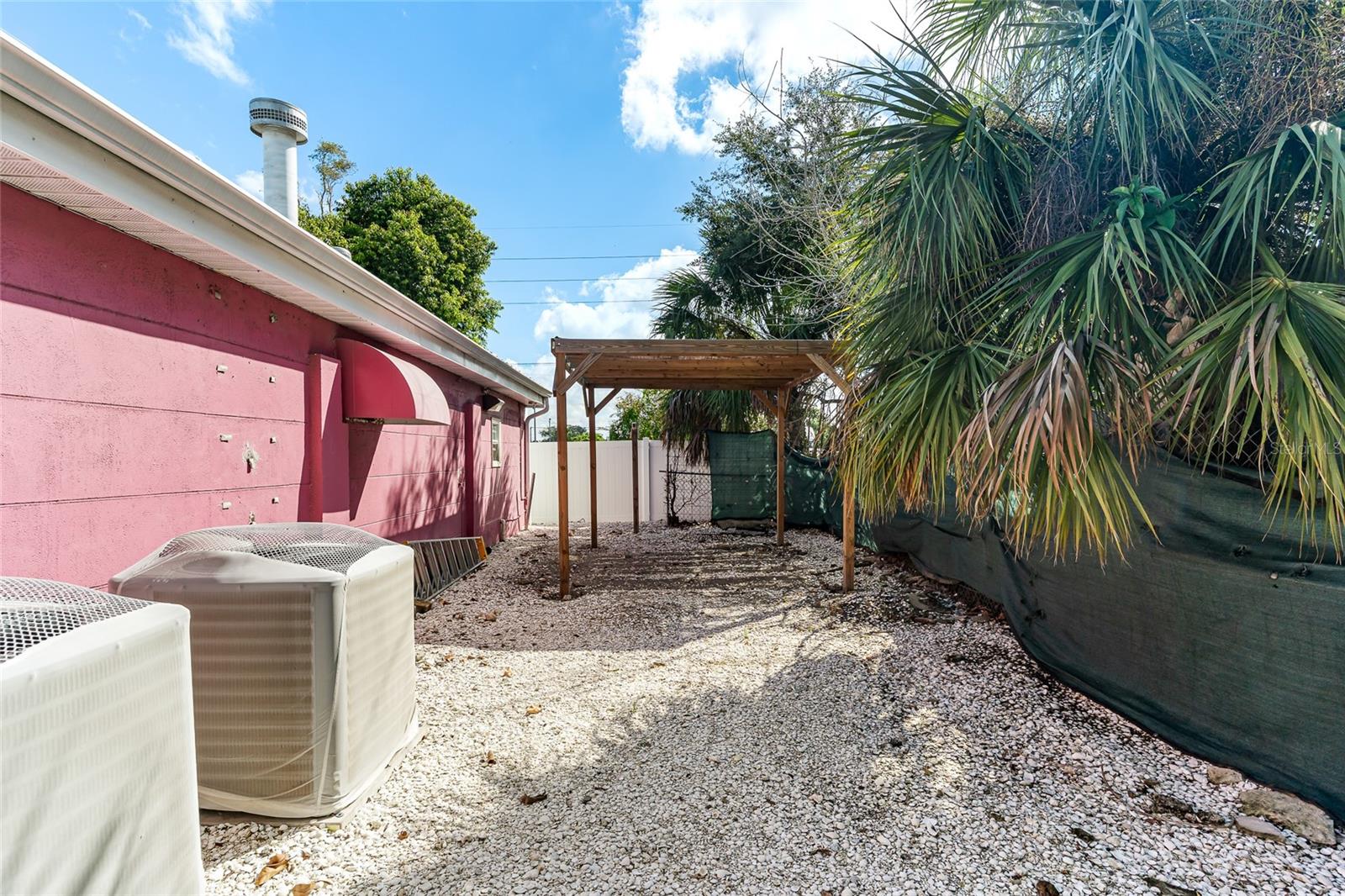 1412 57TH AVENUE E, Bradenton, FL 34203
