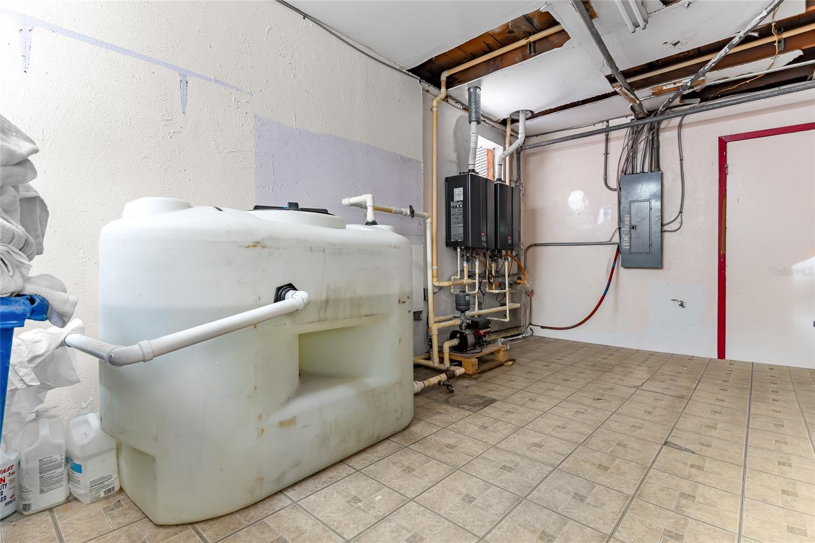 1412 57TH AVENUE E, Bradenton, FL 34203