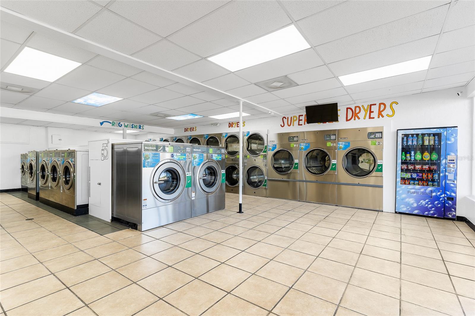 1412 57TH AVENUE E, Bradenton, FL 34203