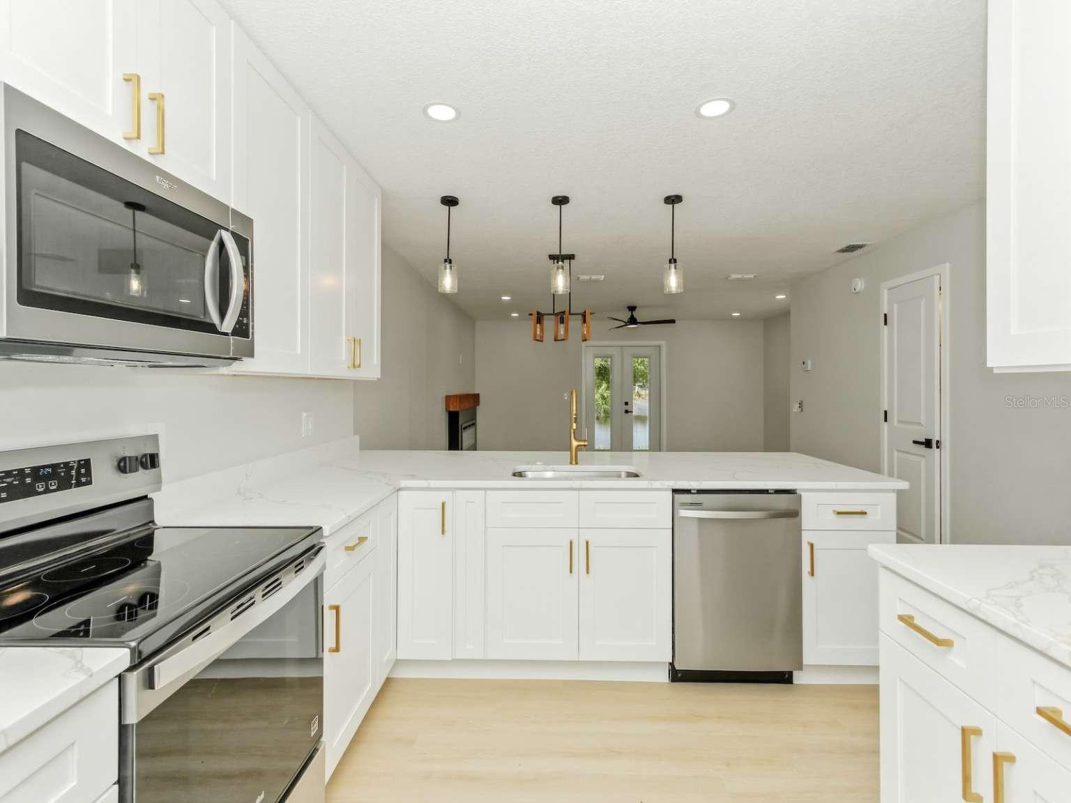 3058 GRACELAND COURT, Orlando, FL 32812 3058 GRACELAND COURT, Orlando, FL 32812