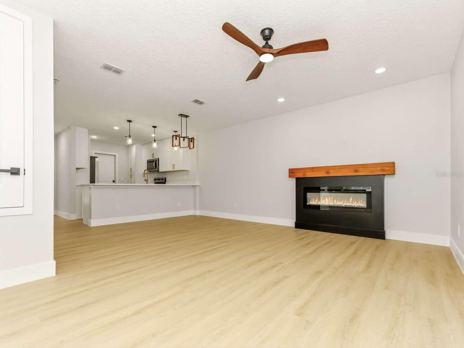 3058 GRACELAND COURT, Orlando, FL 32812