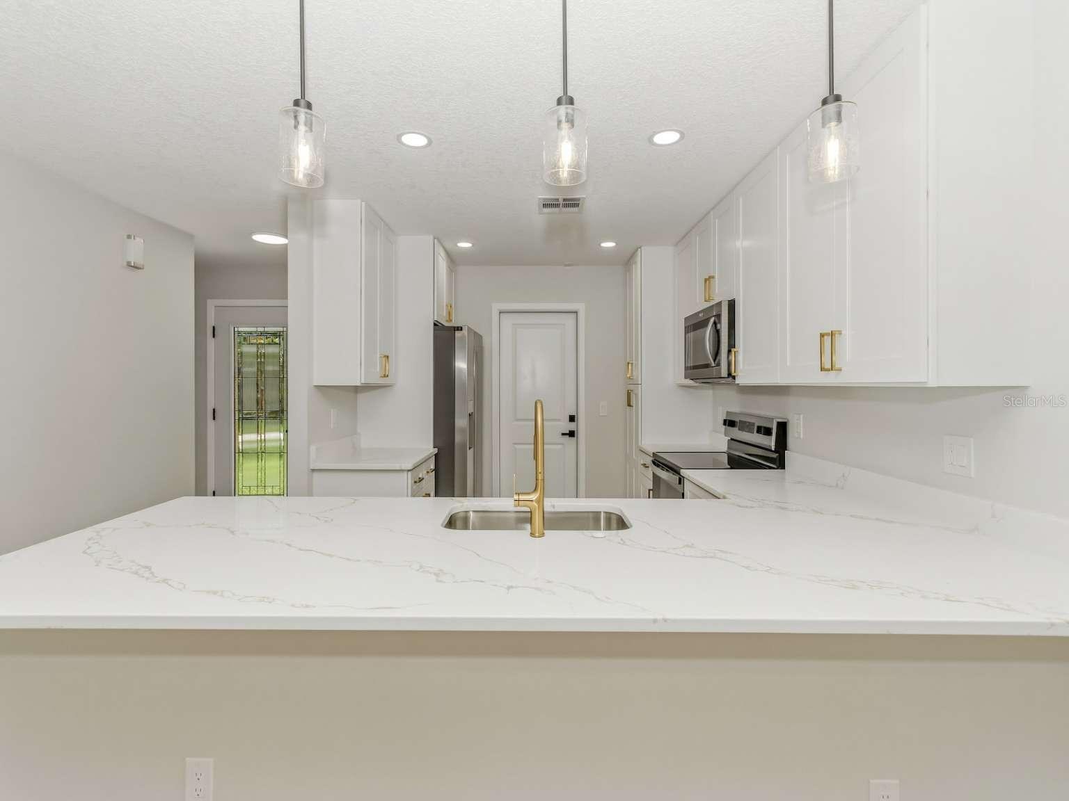 3058 GRACELAND COURT, Orlando, FL 32812 3058 GRACELAND COURT, Orlando, FL 32812