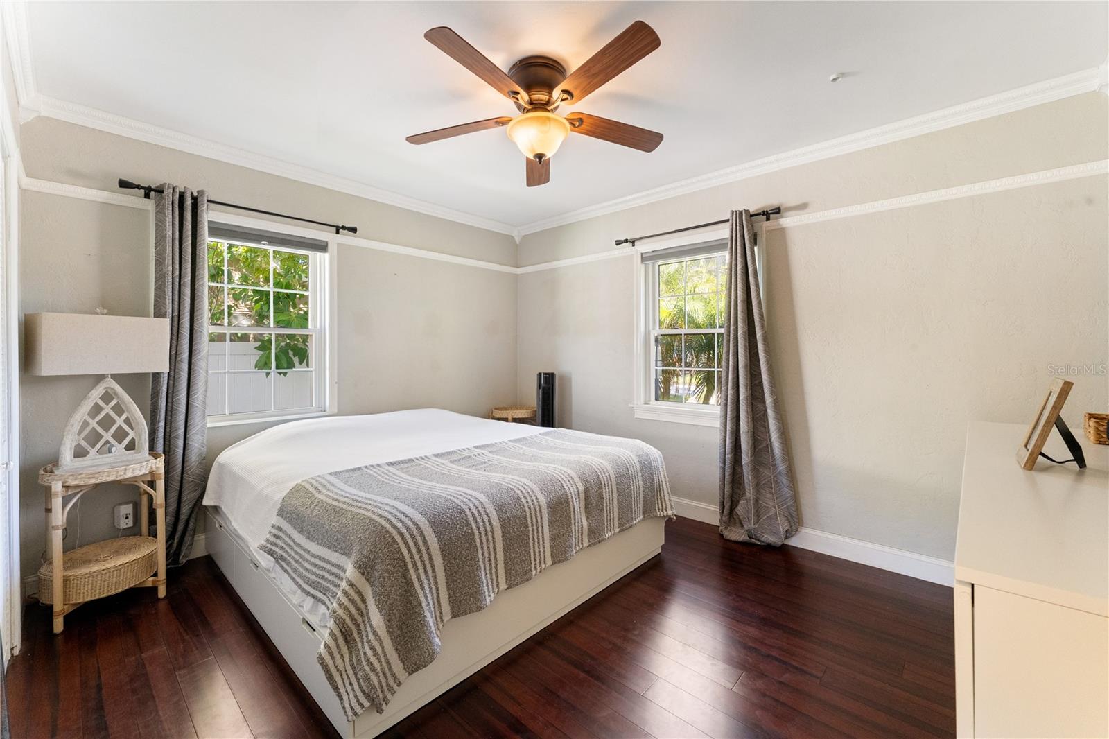 214 39TH AVENUE NE, St Petersburg, FL 33703