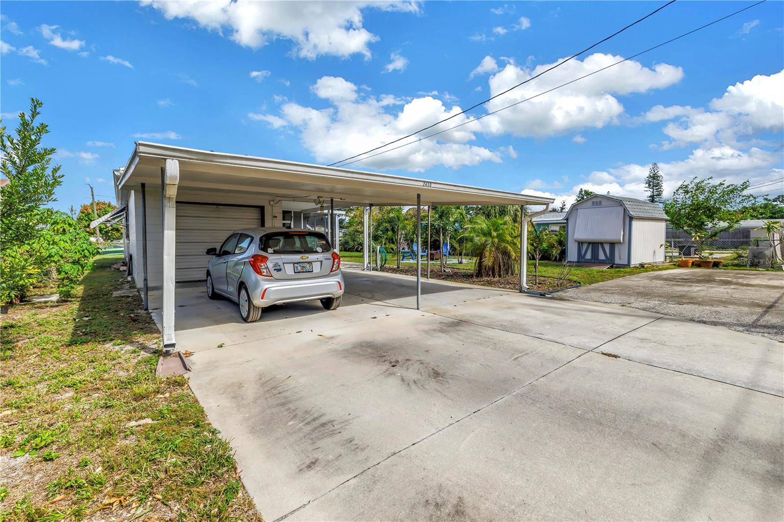 2450 37TH AVENUE N, St Petersburg, FL 33713